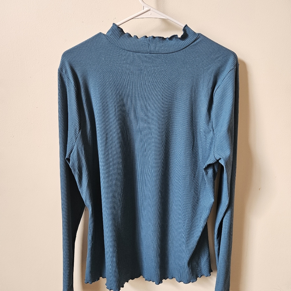 ModCloth Lettuce Hem Mockneck Ribbed Top - Picture 4 of 5